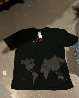 Vintage Nike Air Jordan World Map Jumpman T-Shirt Black Graphic Tee